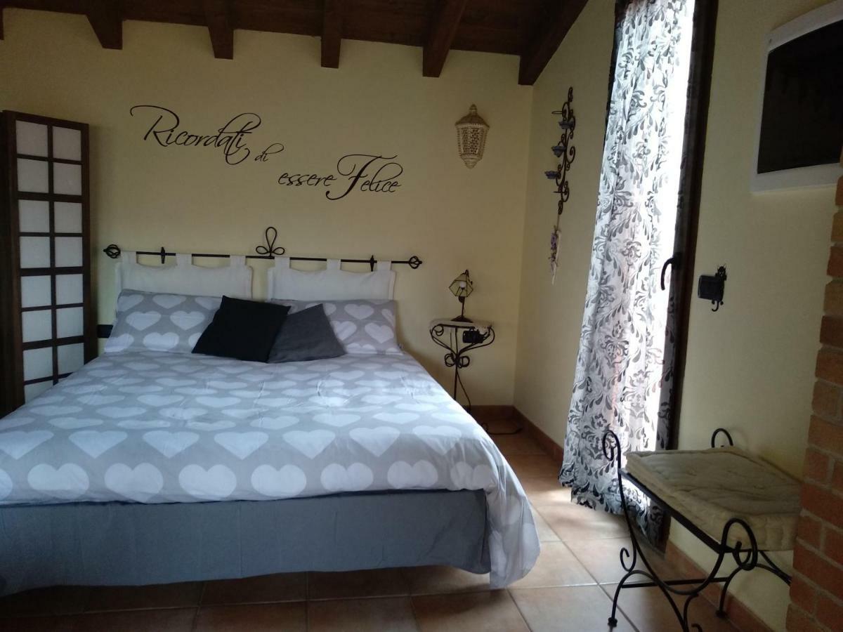 L'Isola Felice Apartment Monserrato Luaran gambar